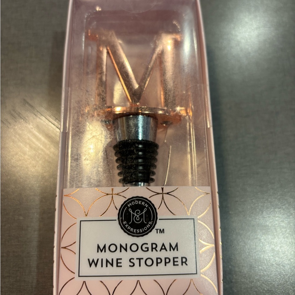 Modern Expressions Gold Monogram Wine Stopper